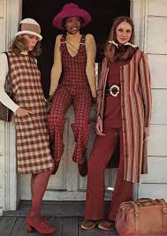 July 1971 Wool Gives You The World 70s Inspired Fashion Retro Fashion 70s Fashion