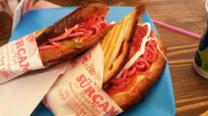 İçinde bir tost severin arayacağı neredeyse tüm malzemeleri barındıran, yapması. Ayvalik Ta Ayvalik Tostu Nerede Yenir Biz Evde Yokuz