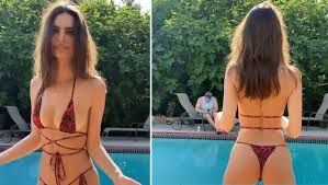 7 июня 1991) — американская модель и актриса. Heisser Huftschwung Emily Ratajkowski Legt Sexy Bikini Tanzchen Hin Krone At