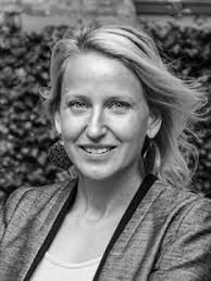 De unga gör helt rätt när de stämmer staten