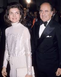 Probably the marriage to onassis was the worst life choice jackeline bouvier kennedy onassis ever made (no, she did not have all these names at the same. Jackie Kennedy Onassis Wanted To Go On A Date With Alec Baldwin When He Was 33 Jackie Kennedy Jackie Onassis Jacqueline Kennedy Style