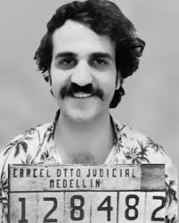 Born in colombia in 1949, escobar first turned to crime in his teenage years. Pablo Escobar On Twitter Batmanliescobar Https T Co Syrqmnmxk9 Twitter