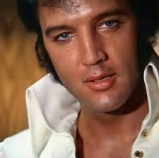 A SUPER GORGEOUS PICTURE OF ELVIS ❤️💋❤️❤️