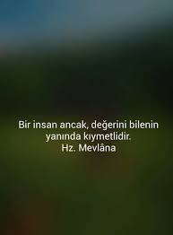 Benim Degerimi Bilmedin Ben Bi Hictim Senin Icin Beni Hic Savunmadin Hic Arkamda Olmadin Hep Karsimda Oldun Hep Millet Ozlu Sozler Alinti Sozler Guzel Soz