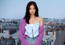 She is fluent in korean, japanese, and english. Jennie Kim Attends Chanel Show During Paris Fashion Week Time
