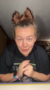 Hair Bow Tutorial. Let me know if this helps.