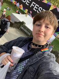 What name do i look like? 👉🏻👈🏻 : r/NonBinary