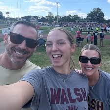 💪⚡️ This is your daily reminder to pick up something heavy. 💪⚡️ In House:  @blackflag_athletics Remote: Rini Strength Systems #strength #liftheavy  #fitness