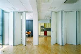 Faltturen Innen 25 Innenturen Als Platzsparende Raumteiler Movable Walls Partition Door Room
