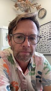 I just wanted to highlight a new paper that came out looking at milkweed  nectar and the negative effects that can have