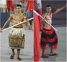 Desta vez, não será ele o responsável por levar a bandeira de tonga na cerimônia de abertura, honra que caberá a malia paseka. Ge On Twitter Lembra Dele O Besuntado De Tonga Que Fez Sucesso Na Rio 2016 Tambem Entrou Sem Camisa Na Abertura Dos Jogos De Inverno Dessa Vez Com 4Âºc De Temperatura Https T Co Dcz29fw52c