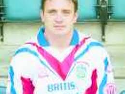 Hornets sign new trio