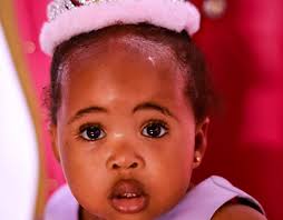 Baby Shoot Birthday Projects :: Photos, videos, logos, illustrations and  branding :: Behance