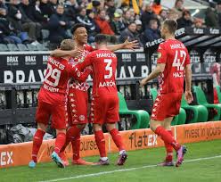 Borussia mönchengladbach lässt nach einer guten ersten halbzeit im zweiten durchgang. Gf H Vxc9o8n1m