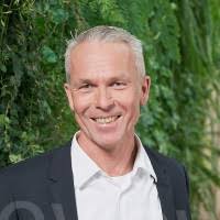 700+ "Westerkamp" profiles