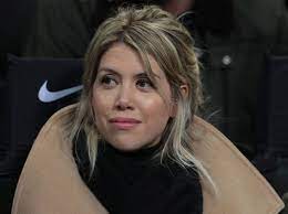Use the following search parameters to narrow your results Wanda Nara It S A Mess I Always Have To Come Go Between Milan Paris