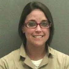 Karen Eckman's Instagram, Twitter & Facebook