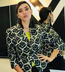 Koleksi terbaru dari d'eyeko adalah siti liza collection. Biodata Dan Latar Belakang Pelakon Siti Elizad Iluminasi