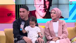 Seperti apa pesan dari istri gary. Rumpi Gary Iskak Cerita Tentang Proses Hijrahnya 5 3 18 Part 2 Youtube