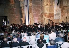 Towards the end of holocaust remembrance day, yad vashem will compile videos from all over the world and create an online holocaust remembrance day global name reading ceremony. Encore International Holocaust Remembrance Day Young Artists Showcase Wqxr