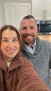 Loved stopping by my good friend Dustin Sims broker open yesterday in  Oakmont to take a look at his newest listing at 11936 SW 32nd Lane. Over 60  people 🤩 stopped by