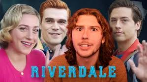 HasanAbi reacts to Glee did NOT age well