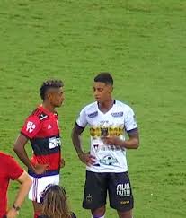 Born in santos, são paulo, alef manga began his career at a futsal club in his hometown called saldanha da gama, at the age of five. Raisa Simplicio S Tweet Tudo Certo Bruno Henrique E Alef Manga Na Resenha Trendsmap
