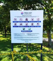 Biasanya terdapat di kawasan <b>sekolah. Empat Papan Baharu Ditambah Di Taman Tasik Cyberjaya Kosmo Digital