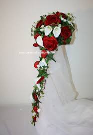 Künstliche rosen blumenstrauß hochzeitsstrauß brautstrauß, romantisch. Calla Brautstrauss Mit Ranke Hochzeitsdekorationen