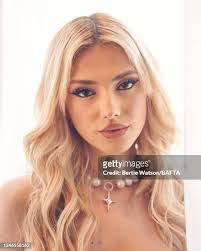 Danielle Watson's Instagram, Twitter & Facebook