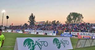Tiene una capacidad de 6500 espectadores. Estadio Para Melipilla Berichten Facebook