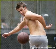 BannedMaleCelebs.com | Robert Buckley nude photos