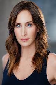 Carrie Greenleaf's Instagram, Twitter & Facebook