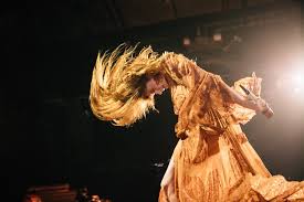 Florence And The Machine Live Review: Power, Hope, And Cosmic Love