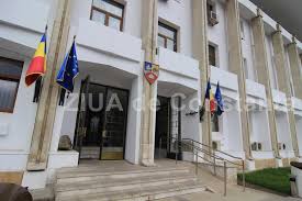 In cazul in care, datorita gradului de ocupare al hotelului, nu se poate organiza dejunul sub forma de bufet (minim 40 persoane) suma de 22 de euro/persoana va fi considerata cont client si se va putea servi a la carte in restaurantul hotelului. AngajaÅ£ii Consiliului JudeÅ£ean ConstanÅ£a Vor Primi Vouchere De VacanÅ£Ä