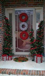 49 Ways To Decorate Front Door For Christmas Front Door Christmas Decorations Christmas Door Decorations Outdoor Christmas Decorations