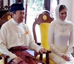 Maybe you would like to learn more about one of these? Norashikin Abdul Rahman Kini Dilantik Duli Yang Maha Mulia Tengku Permaisuri Selangor Tengku Permaisuri Norashikin