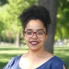 Miranda Lovell's Instagram, Twitter & Facebook