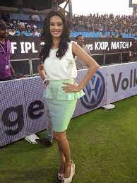 Many netizens even took to the comments section to call the indian. 5 Looks To Love Shibani Dandekar Ipl Special Stylecracker