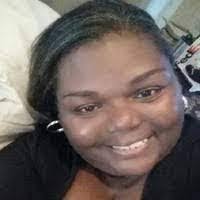 Daphne Pitt's Instagram, Twitter & Facebook