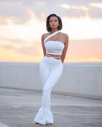 Ayanda thabethe is one of south africa's most influential media personalities who has done nothing, but has built a name for herself in this industry. Bellanaija Style S Best Dressed Of The Week Melissa Holdbrook Akposoe Ayanda Thabethe Nengi Hampson More Laptrinhx News