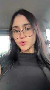 Quiero una novia guayaca aniñada y delicadita