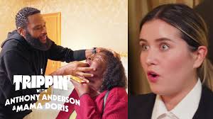 It's Still Missing': Anthony Anderson Rips Out His Mother's 'Rotten' Tooth  While