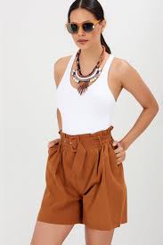 Kadin Badem Kemerli Keten Sort Sort Modelleri Sort Cesitleri Kadin Sortu Renkli Sortlar Mevsim Trendleri Kadin Ust Giyim Butik Kadin Sort Giyim
