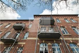 Darunter sind 32 wohnimmobilien und 3 gewerbeimmobilien. 1 5 Zimmer Wohnung Mit Balkon Im Konig Georg Wohnpark Wurzen
