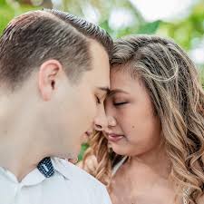 Pre wedding shoot with Ashley and Max! Ashley & Max! Wohoo!! H&M :  @bruce.stamper . . . . . #aruba #weddings #arubaweddings  #destinationwedding #sunsetwedding #weddingdress #brideandgroom  #weddingphotographer #arubaphotographer ...