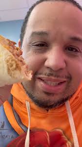 Never trust a skinny man food review stops by a new donut shop Sissy’s  Donuts for their breakfast items . Let’s find out if it’s Fat Boy Approved 