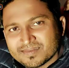 শিশুদের মাঝে জাতির পিতা।