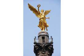 El ángel de la independencia is a famous monument in mexico because it was built to commemorate the centennial of the beginning of mexico's war of independence. El Angel De La Independencia Mexicanisimo