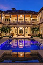 Luxurious Home With Amazing Pool Www Findinghomesinlasvegas Com Keller Williams Las Vegas Hen Luxury Homes Dream Houses Mansions Modern Mediterranean Homes